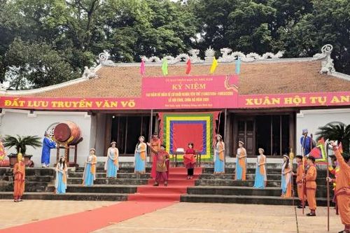 Bắc Ninh: Kỷ niệm 142 năm Thủ lĩnh Đề Nắm tế cờ khởi nghĩa; khai hội đình, chùa Hả