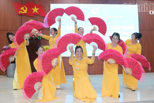 Hội Liên hiệp Phụ nữ phường Tây Nha Trang tọa đàm kỷ niệm Ngày Quốc tế Phụ nữ