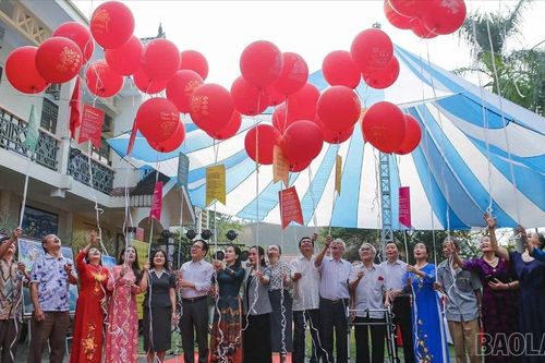 Khi thi ca hòa quyện cùng sắc xuân