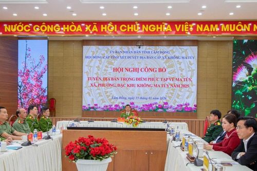 Làm sạch địa bàn, đổi mới cách cai nghiện ma túy