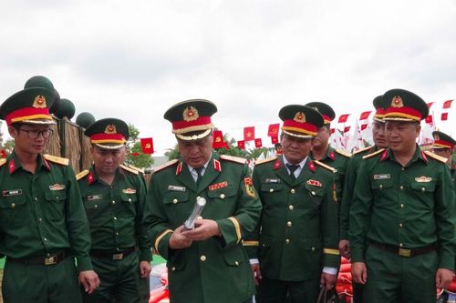 Kiểm tra công tác tiếp nhận chiến sĩ mới tại các Trung đoàn Bộ binh 994A