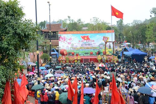 Đầu xuân về Kim Sơn Tự