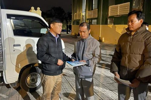 Ban ATGT tỉnh Lạng Sơn thăm hỏi gia đình nạn nhân vụ hai mô tô đấu đầu, bốn người tử vong