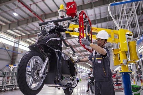Hà Tĩnh đón 'làn sóng' công nghiệp xanh với nhà máy xe điện 2 triệu xe/năm