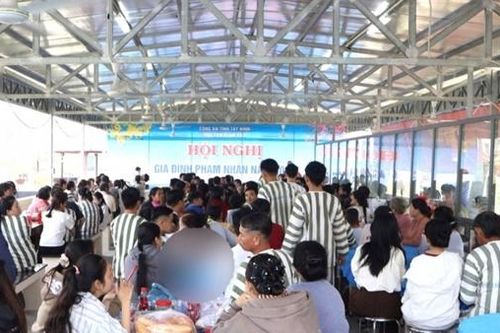 Bộ Công an lấy ý kiến góp ý dự thảo thông tư về chế độ gặp, nhận quà và liên lạc của phạm nhân