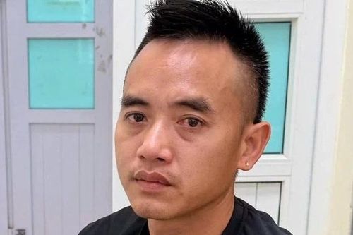 Tạm giữ hình sự tài xế chèn ngã 3 người đi xe máy