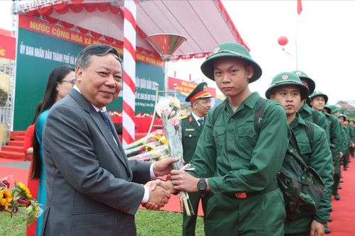 Thanh niên Khu vực phòng thủ 2 quyết tâm hoàn thành nhiệm vụ