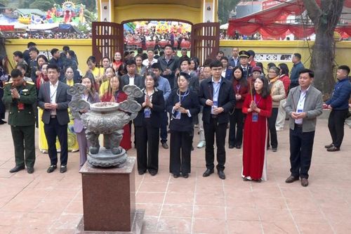 Lễ hội Chùa Sùng Phúc