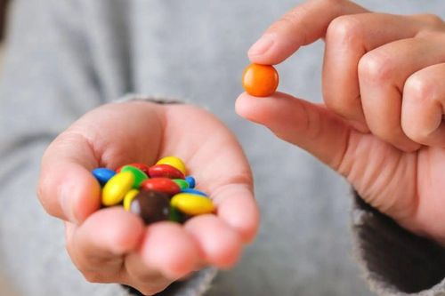 Kẹo M&M's bất ngờ bị thu hồi ở 20 bang của Mỹ: Lý do khiến nhiều người giật mình