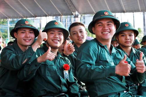 Nụ cười tân binh ngày nhập ngũ