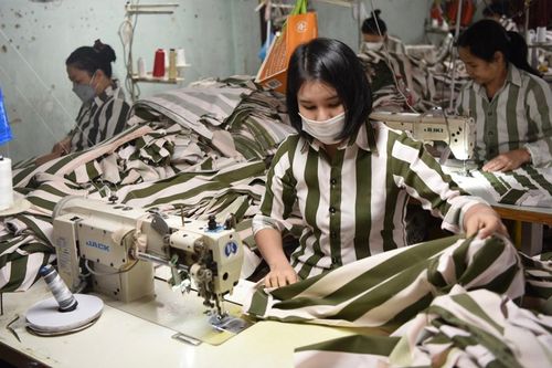 Đề xuất cho phép phạm nhân gọi video miễn phí với người thân