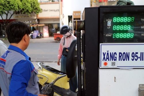 Doanh nghiệp tại TP.HCM thu hồi thông báo tạm ngưng bán xăng dầu