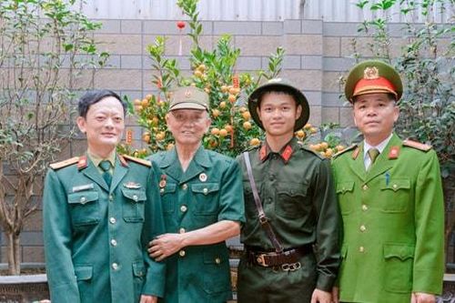 Đảng viên trẻ Thủ đô quyết tâm rèn luyện, xứng danh 'Bộ đội Cụ Hồ'