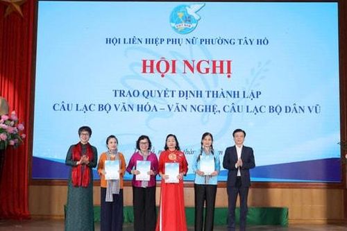 Tây Hồ: Ra mắt Câu lạc bộ Văn hóa - Văn nghệ