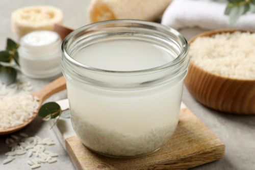 5 lợi ích tuyệt vời của nước vo gạo với mái tóc
