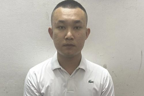Mượn 'xế hộp' của người quen mang đi cầm cố