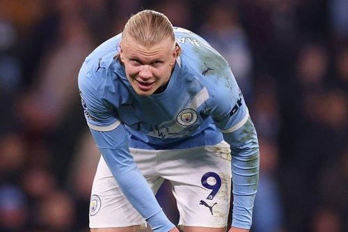 Man City gục ngã, cuộc đua vô địch dần ngã ngũ