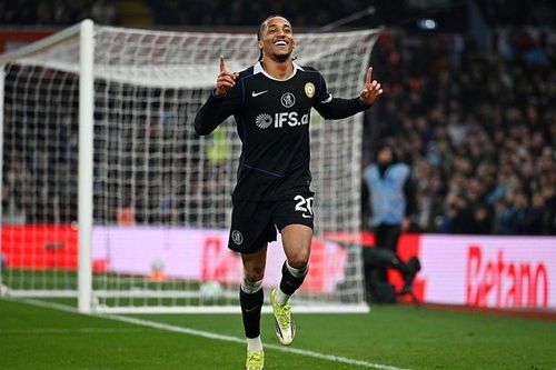 Pedro và Palmer cùng tỏa sáng, Chelsea thắng đậm Aston Villa