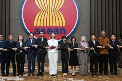 Đại sứ Tôn Thị Ngọc Hương đồng chủ trì Cuộc họp Ủy ban Hợp tác chung ASEAN-Anh lần thứ 5