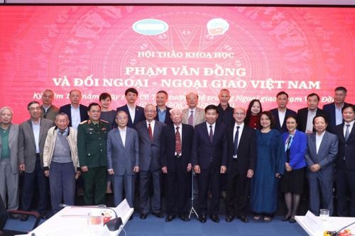 Phạm Văn Đồng - Tầm vóc một nhà ngoại giao lớn