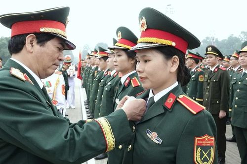 Vinh danh 49 học viên Học viện Quân y tại Quảng trường Ba Đình