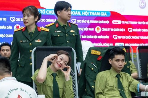 Tuổi trẻ 19 đơn vị tham gia ngày hội 'Tháng Ba trao giọt hồng yêu thương'