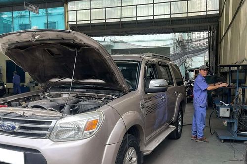 Đo khí thải ô tô phải 'đạp hết chân ga': Lãnh đạo Cục Môi trường nói gì?