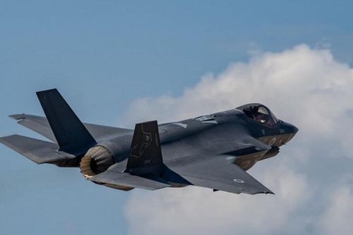 Israel công bố hình ảnh tiêm kích F-35I bắn phá bệ phóng tên lửa đạn đạo Iran