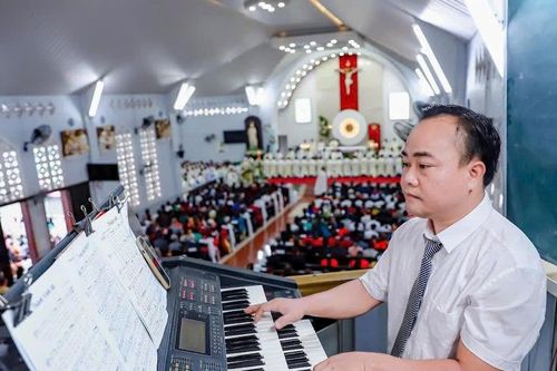Nhạc sĩ Trương Hữu An và hành trình đưa piano lan tỏa ở phố núi Buôn Ma Thuột