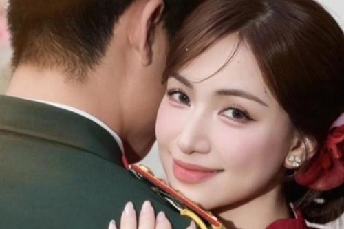 Hòa Minzy tình tứ bên chàng trai mặc quân phục, Thanh Hương trở thành thạc sĩ