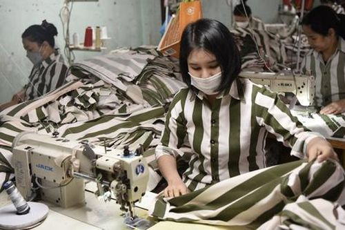 Đề xuất công khai mã QR để người nhà gửi tiền cho phạm nhân