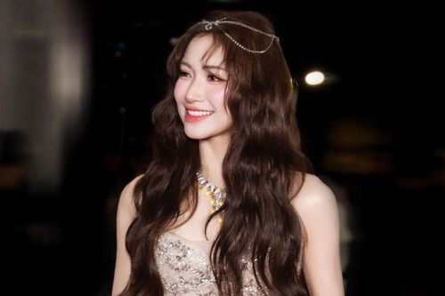 Chàng trai là ngoại lệ của Hòa Minzy