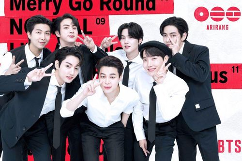 Thành viên duy nhất của BTS không tham gia sáng tác album mới, cộng đồng mạng tranh cãi