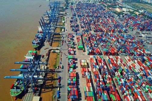 Xung đột Trung Đông gây sức ép chuỗi cung ứng, nhiều ngành xuất khẩu tại TP.HCM bị ảnh hưởng