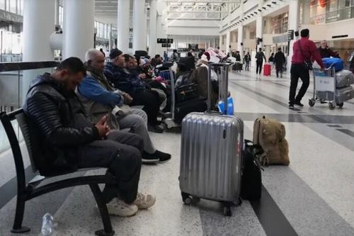 Chi phí sơ tán khỏi Dubai tăng kỷ lục giữa xung đột Trung Đông