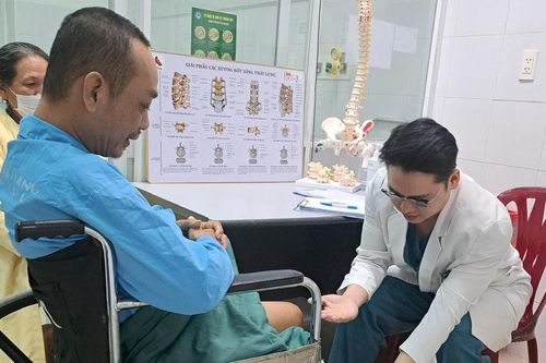 Bệnh viện Đà Nẵng tiếp cận toàn diện trong điều trị đau mạn tính