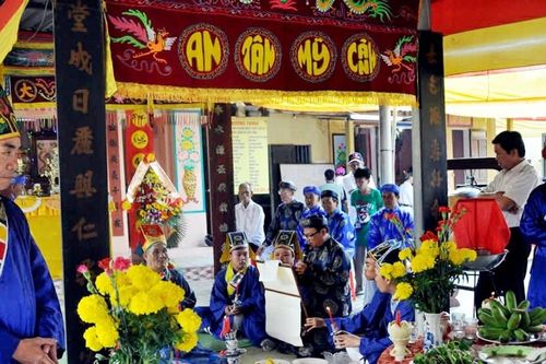 Du lịch cùng lễ hội: Làm sao thu hút du khách?