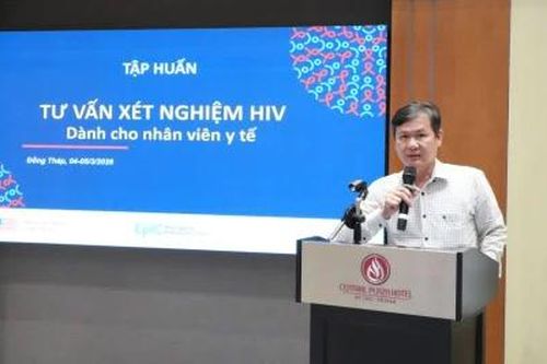 Đồng Tháp: Chiến lược nội lực hóa xét nghiệm HIV qua Bảo hiểm y tế để chấm dứt đại dịch