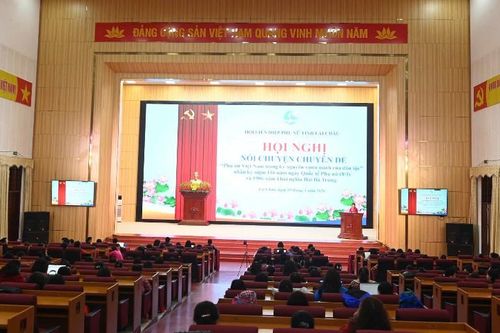Hội nghị nói chuyện chuyên đề 'Phụ nữ Việt Nam trong kỷ nguyên vươn mình của dân tộc'