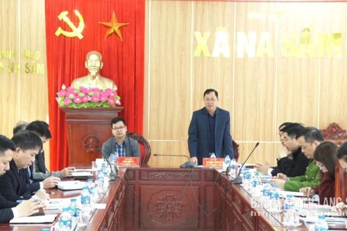 Ban đại diện Hội đồng quản trị Ngân hàng Chính sách xã hội xã Na Sầm họp phiên thứ nhất