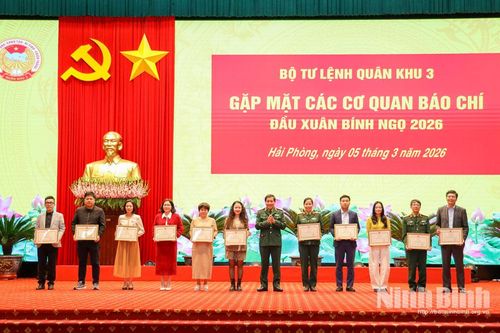 Bộ Tư lệnh Quân khu 3 gặp mặt các cơ quan báo chí đầu Xuân Bính Ngọ 2026