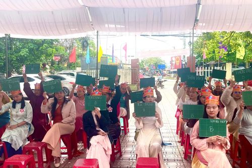 Sôi nổi hội thi 'Rung chuông vàng' tìm hiểu nghị quyết và pháp luật bầu cử tại xã Lao Bảo