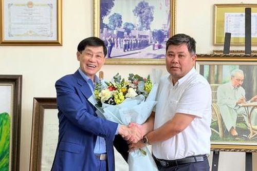 Ông Johnathan Hạnh Nguyễn thăm, chúc Tết Ban Chuyên đề Công an TPHCM nhân dịp đầu Xuân Bính Ngọ