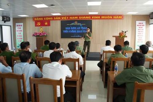 Nhà máy nước Thủ Đức phát động phong trào Toàn dân bảo vệ an ninh Tổ quốc