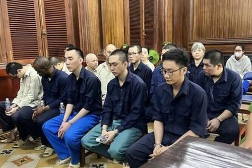 Xét xử đường dây vận chuyển, rửa tiền hàng ngàn tỷ đồng xuyên biên giới