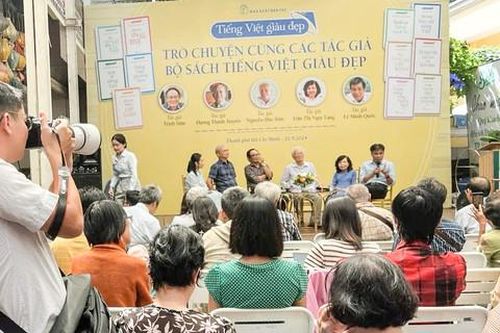 Đường sách và kỳ vọng về văn hóa đọc: Bài 3: Thành phố như một thị trường tri thức và khát vọng kiến tạo giá trị