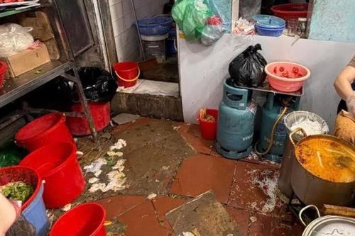 Đóng cửa quán bún riêu Hà Nội bị du khách chê trên MXH Trung Quốc