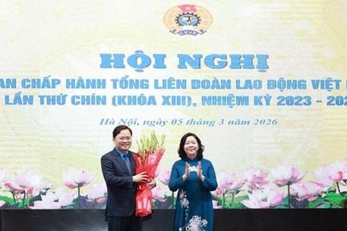 Đồng chí Nguyễn Anh Tuấn được bầu làm Chủ tịch Tổng Liên đoàn Lao động Việt Nam