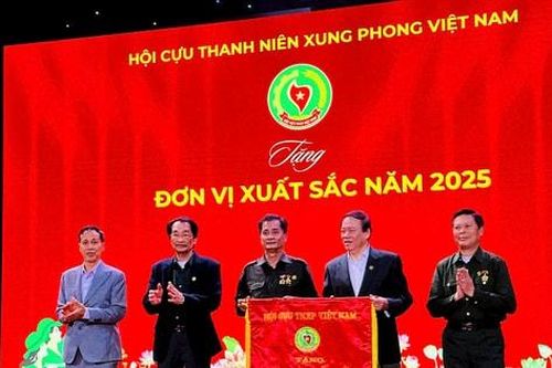 Ý Đảng - Lời Bác sáng mãi truyền thống TNXP Thủ đô anh hùng