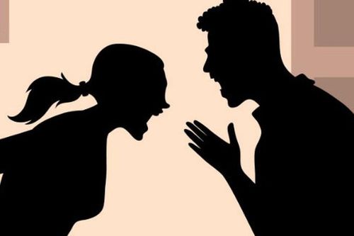 Cãi nhau với vợ giữa đường, chồng nhận bài học nhớ đời